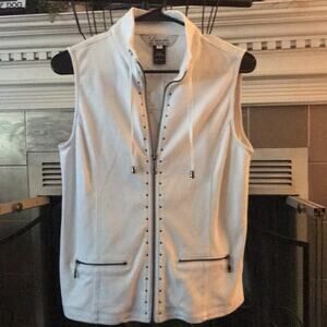 EUC White vest with black metallic dots by zipper